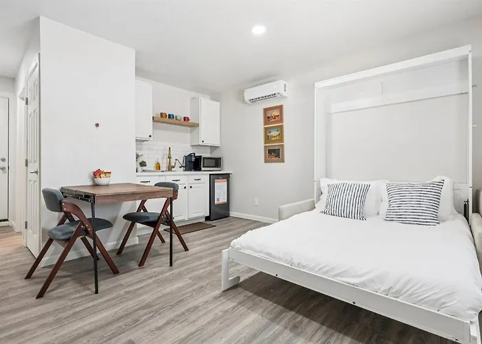 Cozy Retreat With Private Bath & Kitchenette Apartamento Tempe